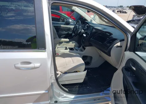 2012 Dodge Grand Caravan Crew z USA, uszkodzony, nr VIN 2C4RDGDG2CR178112